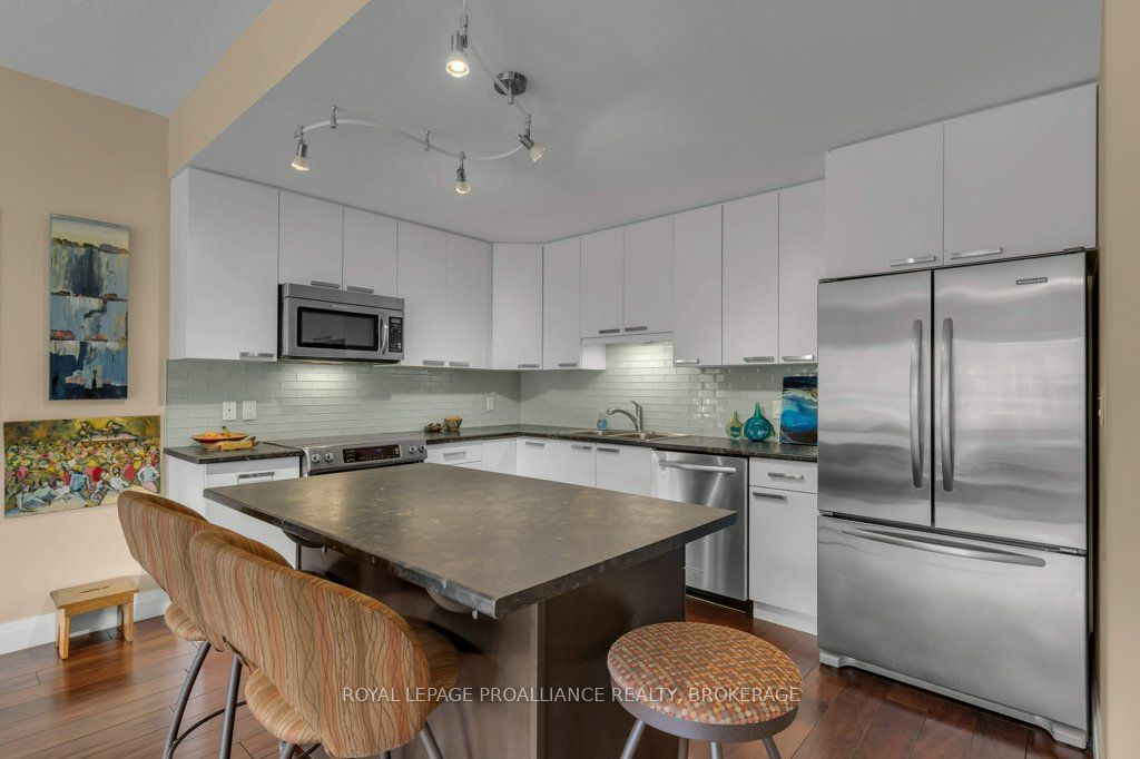 350 Wellington St, unit 304 for sale