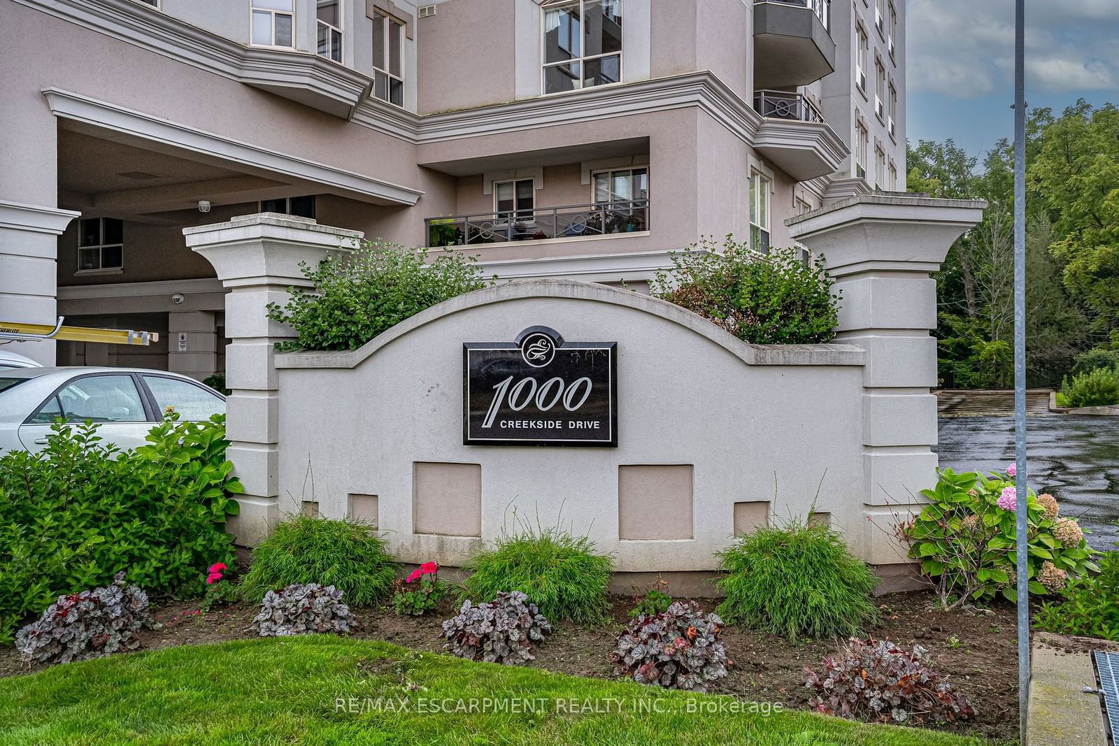 1000 CREEKSIDE Dr, unit 605 for sale