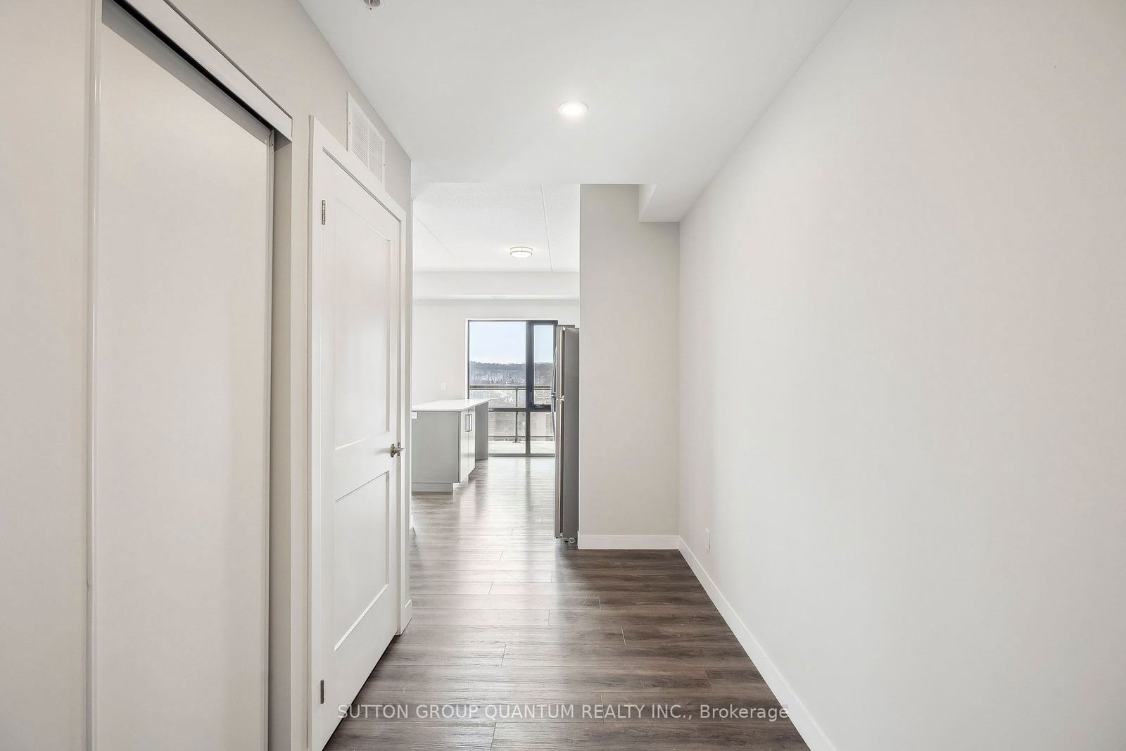 15 QUEEN St S, unit 2114 for sale