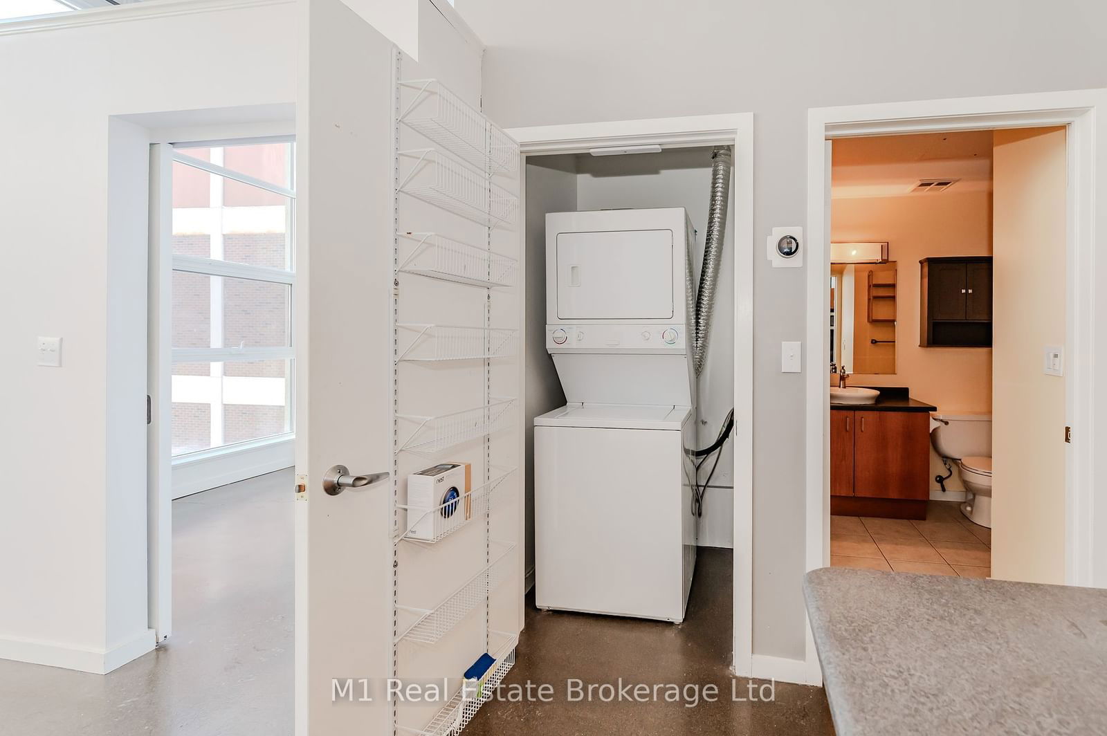 404 King St W, unit 505 for sale