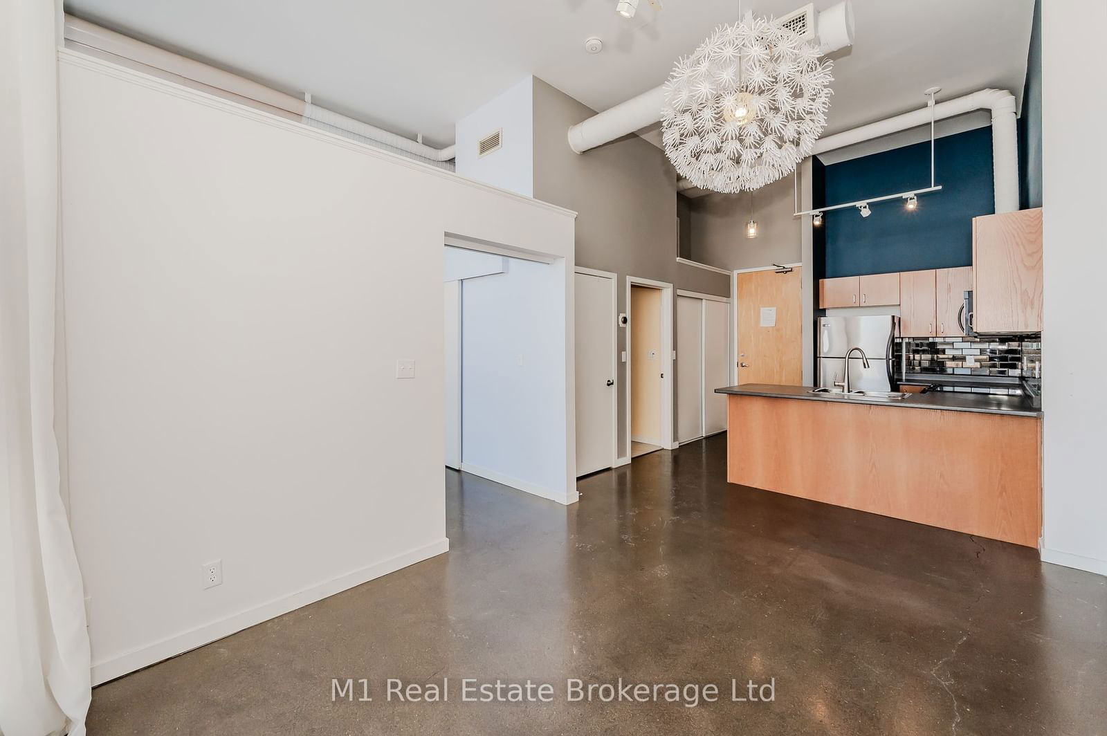 404 King St W, unit 505 for sale