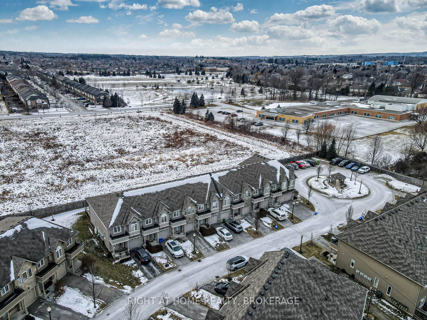 Sapphire Townhomes, Hamilton, Toronto