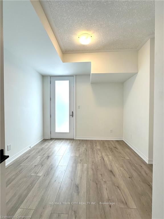 261 Woodbine Ave, unit 59 for rent