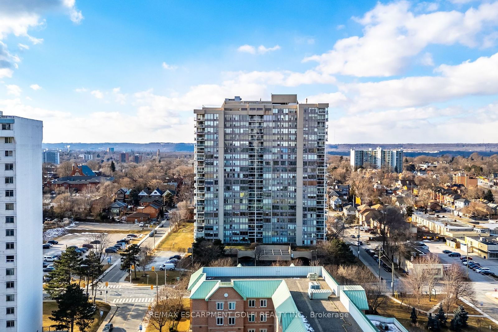 75 Queen St, unit 1804 for sale