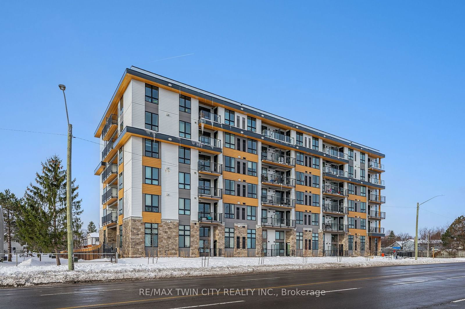 101 Golden Eagle Rd, unit 213 for sale