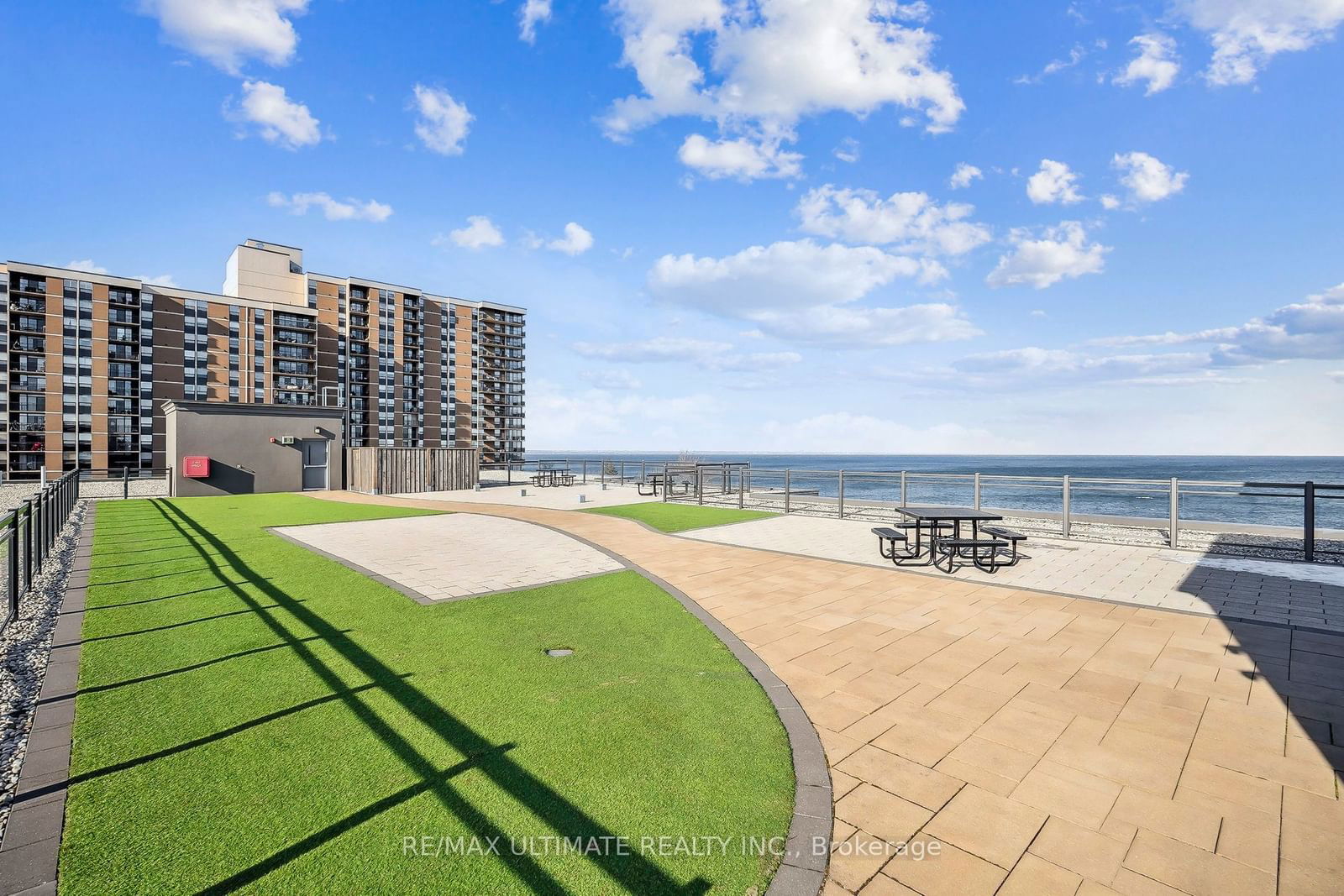 Waterfront Trails Condos, Hamilton, Toronto