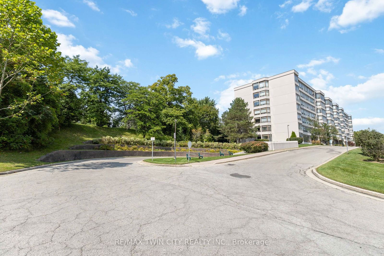 521 Riverside Dr, unit 209 for sale