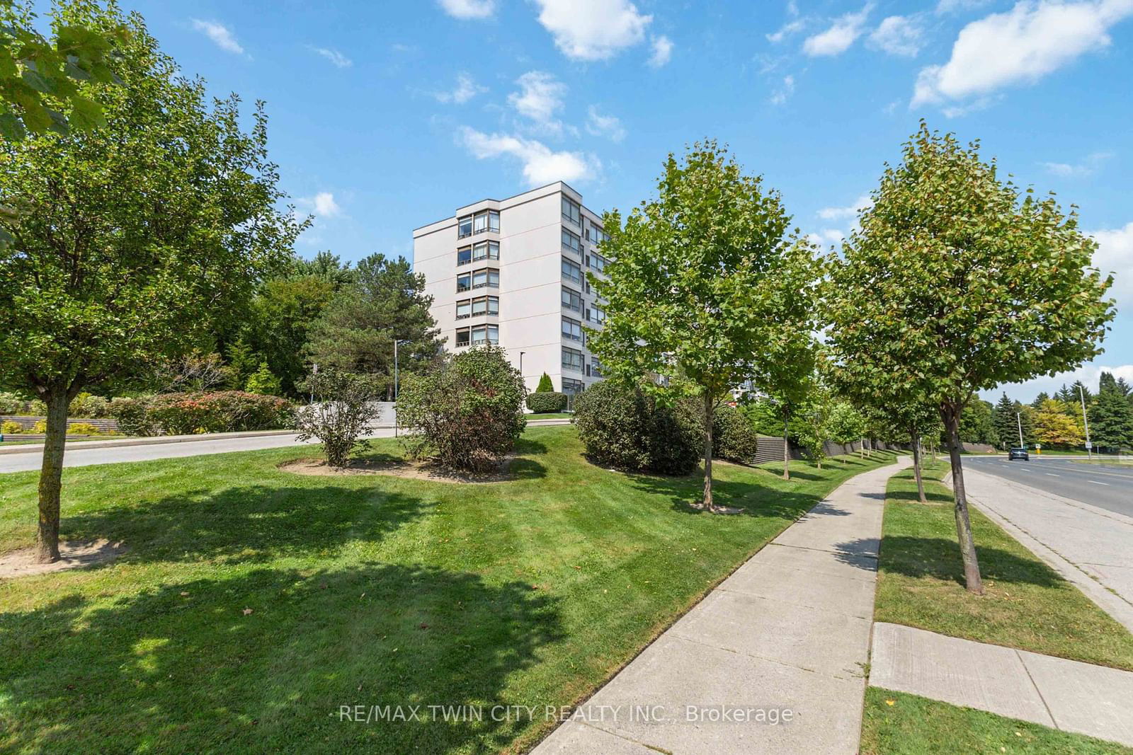 521 Riverside Dr, unit 209 for sale