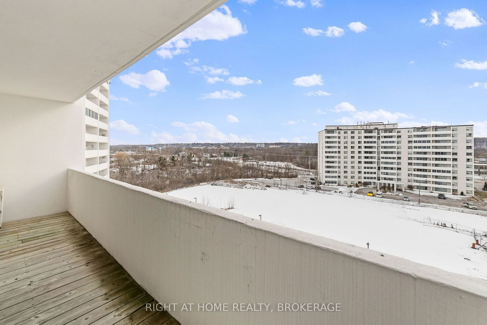 15 Towering Heights Blvd, unit 802 for sale