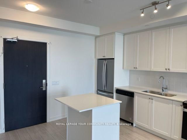 55 DUKE St W, unit 2206 for rent