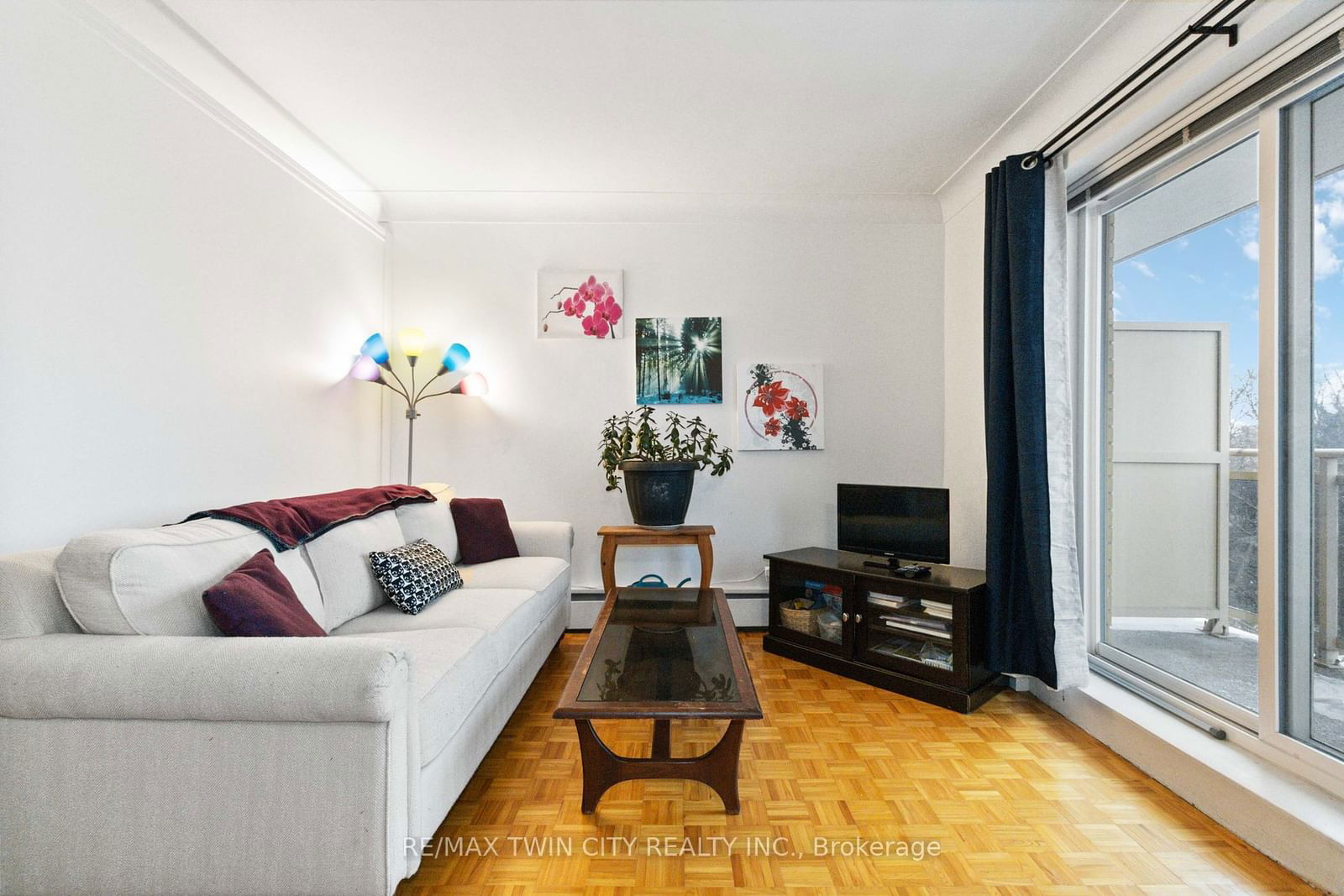 87 St. George St, unit 604 for sale