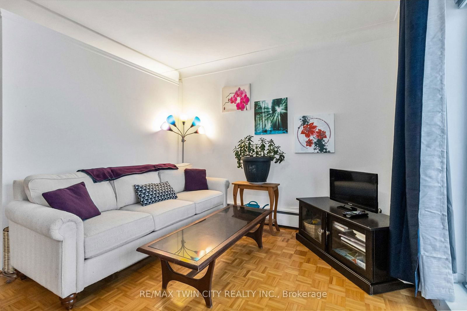 87 St. George St, unit 604 for sale