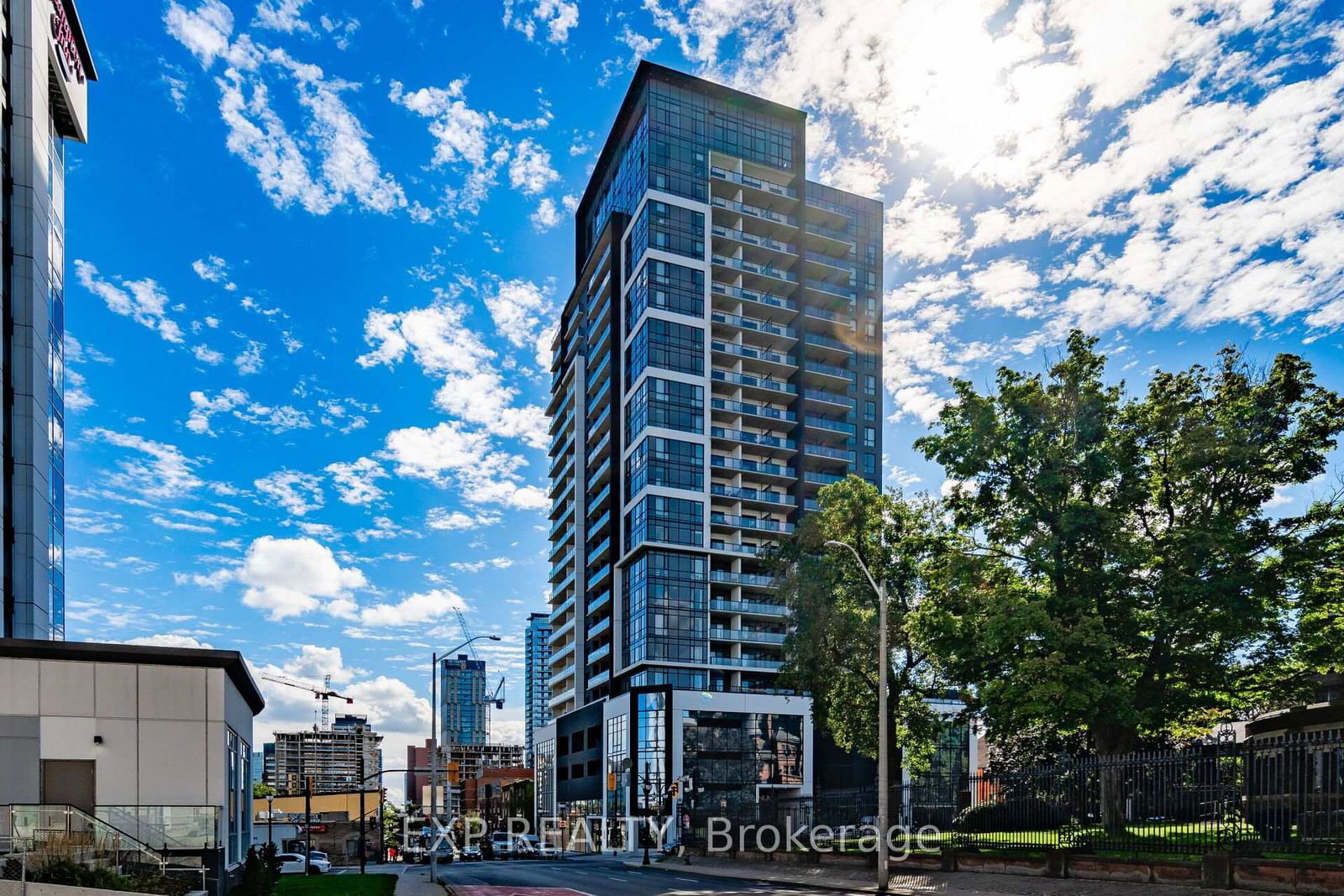 15 Queen St S, unit 601 for sale