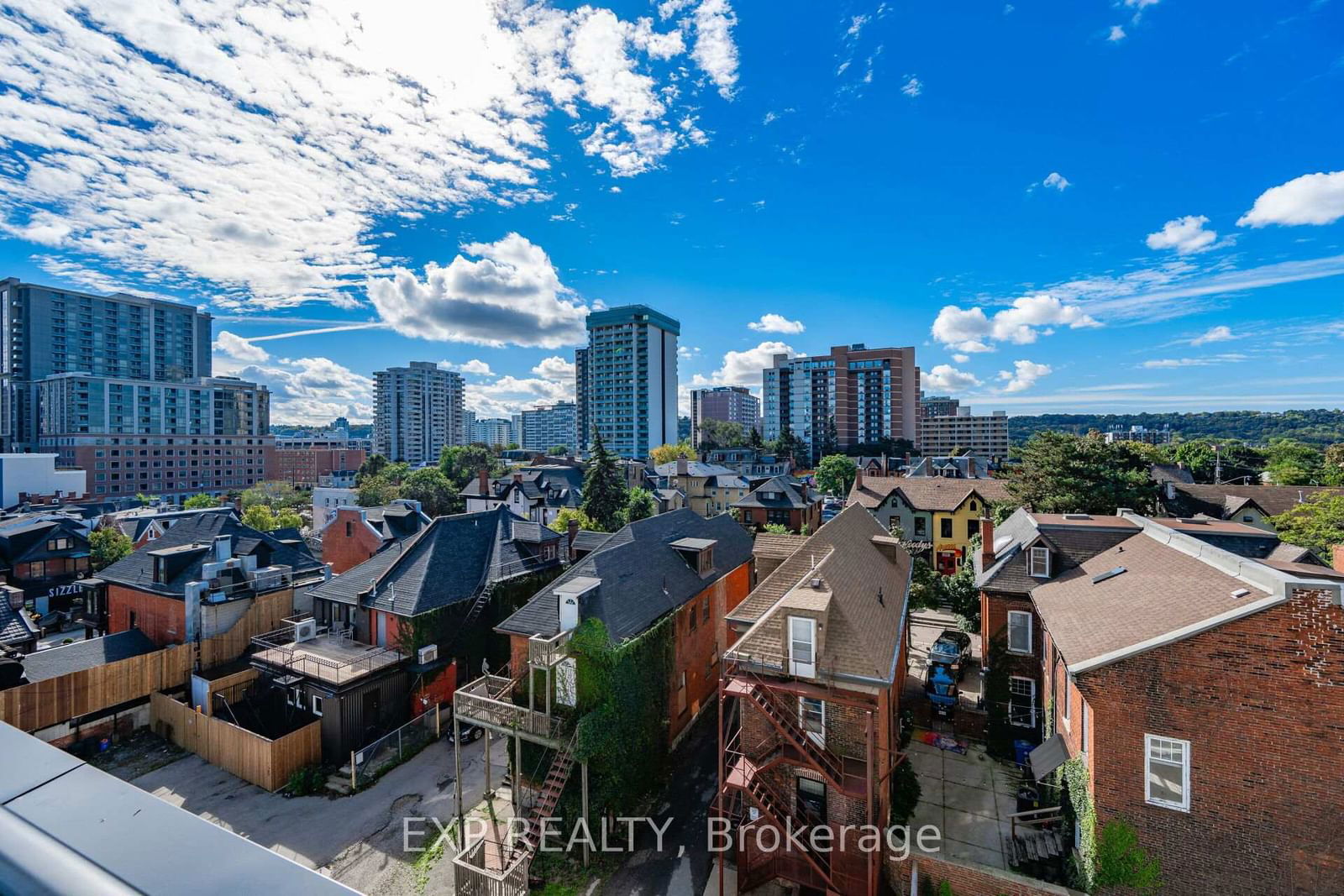 15 Queen St S, unit 601 for sale