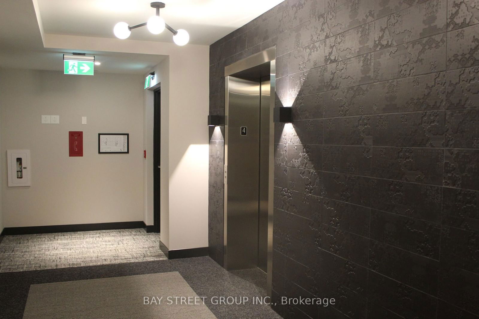 741 King St W, unit 404 for rent