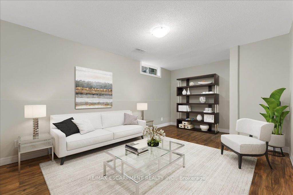 482 Grey St, unit 48 for sale