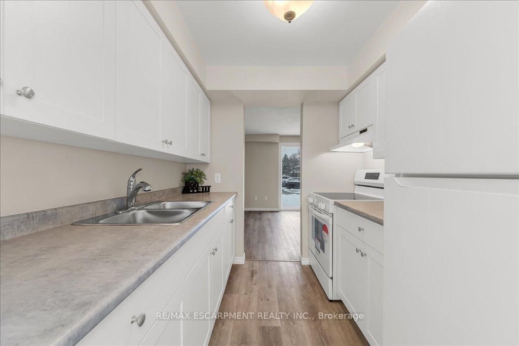 482 Grey St, unit 48 for sale