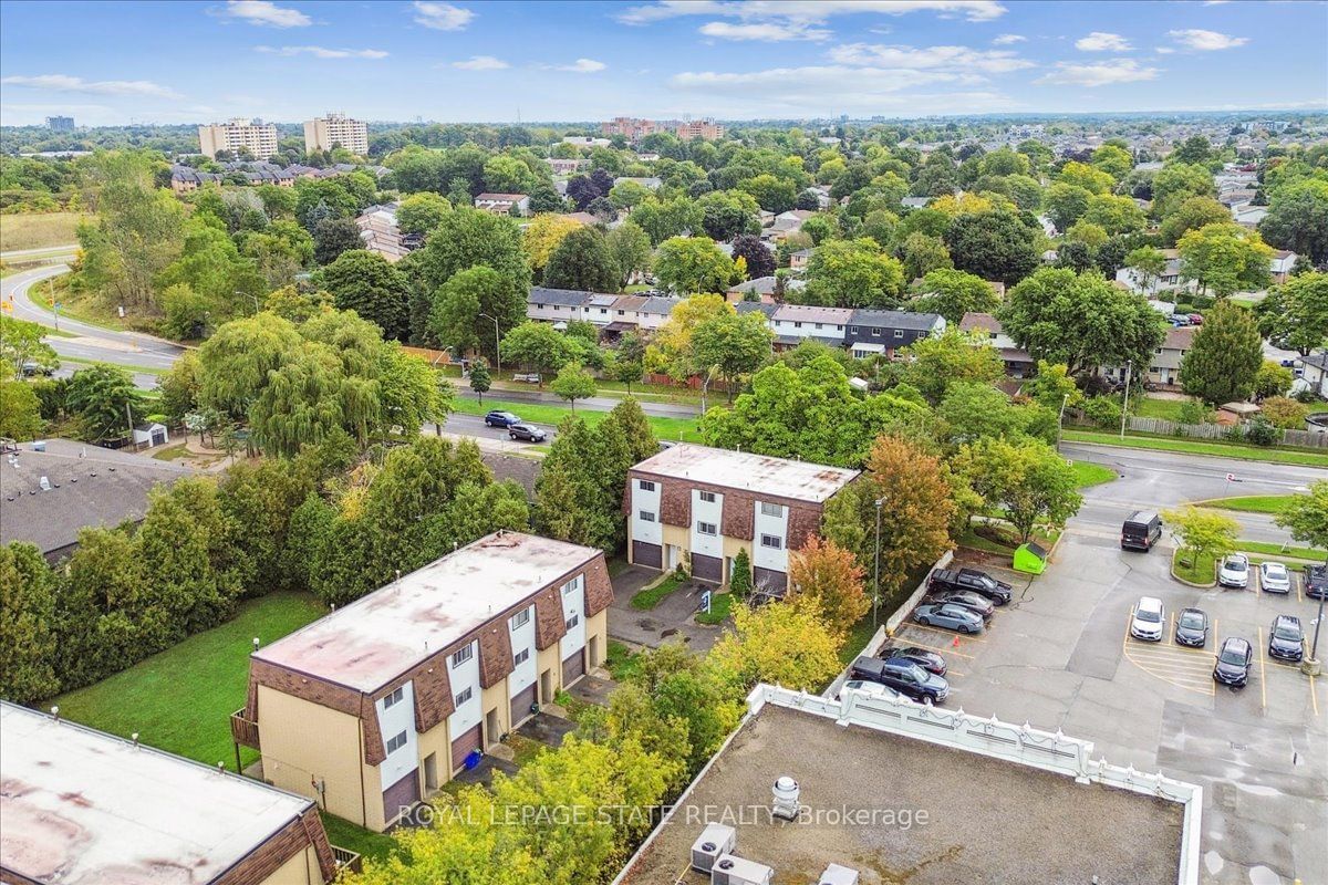 36 Greendale Drive Townhomes, Hamilton, Toronto