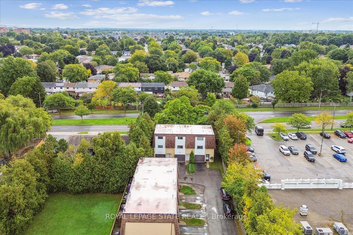 36 Greendale Drive Townhomes, Hamilton, Toronto