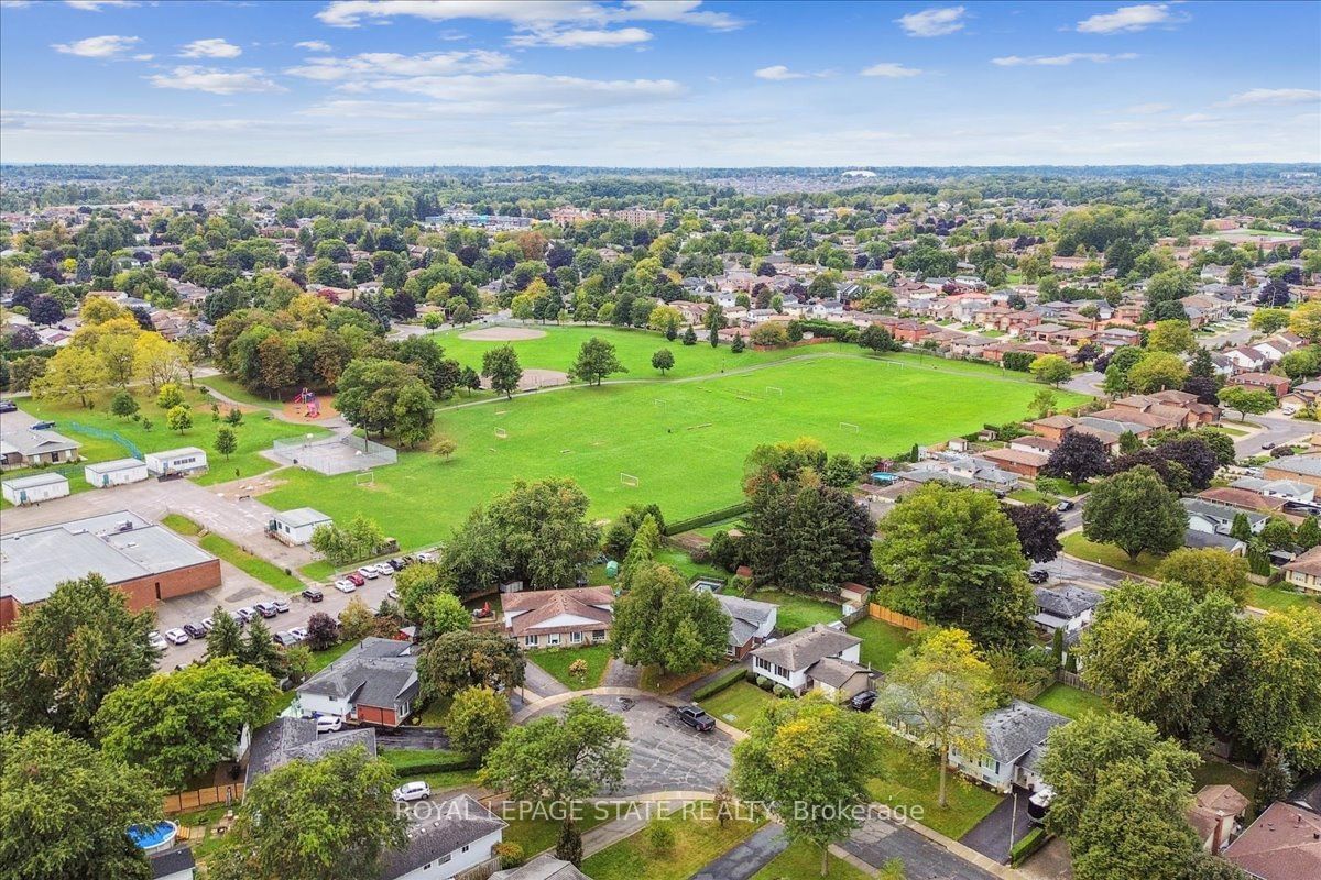 36 Greendale Drive Townhomes, Hamilton, Toronto