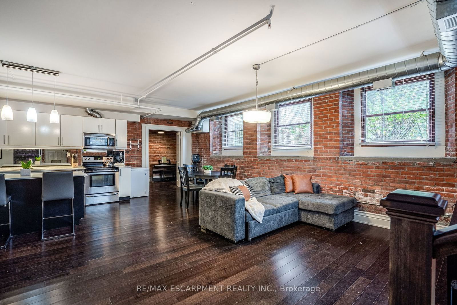 200 STINSON St, unit 104 for sale