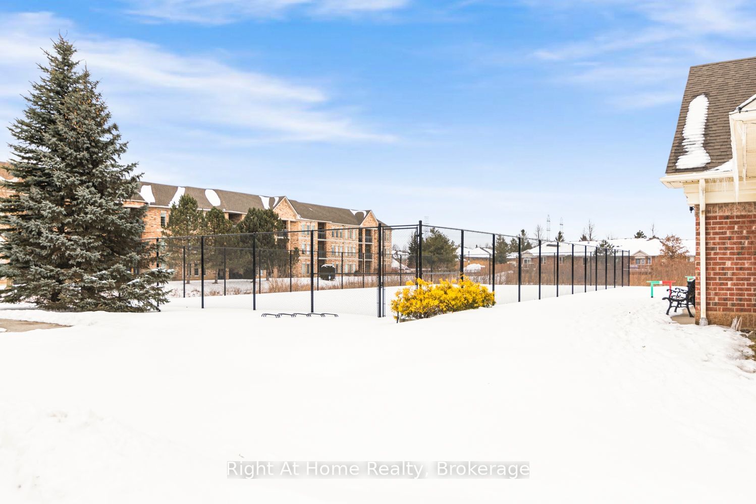 Twenty Place Community Townhomes, Hamilton, Toronto