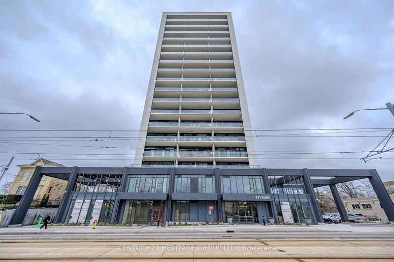 741 King St W, unit 703 for sale