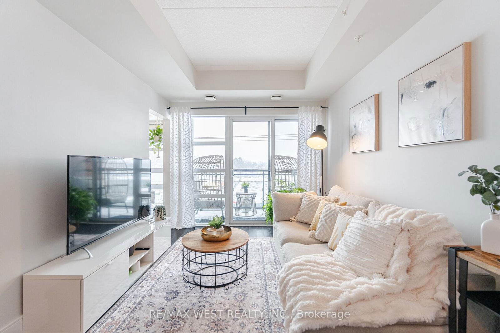 155 St Leger St, unit 319 for sale