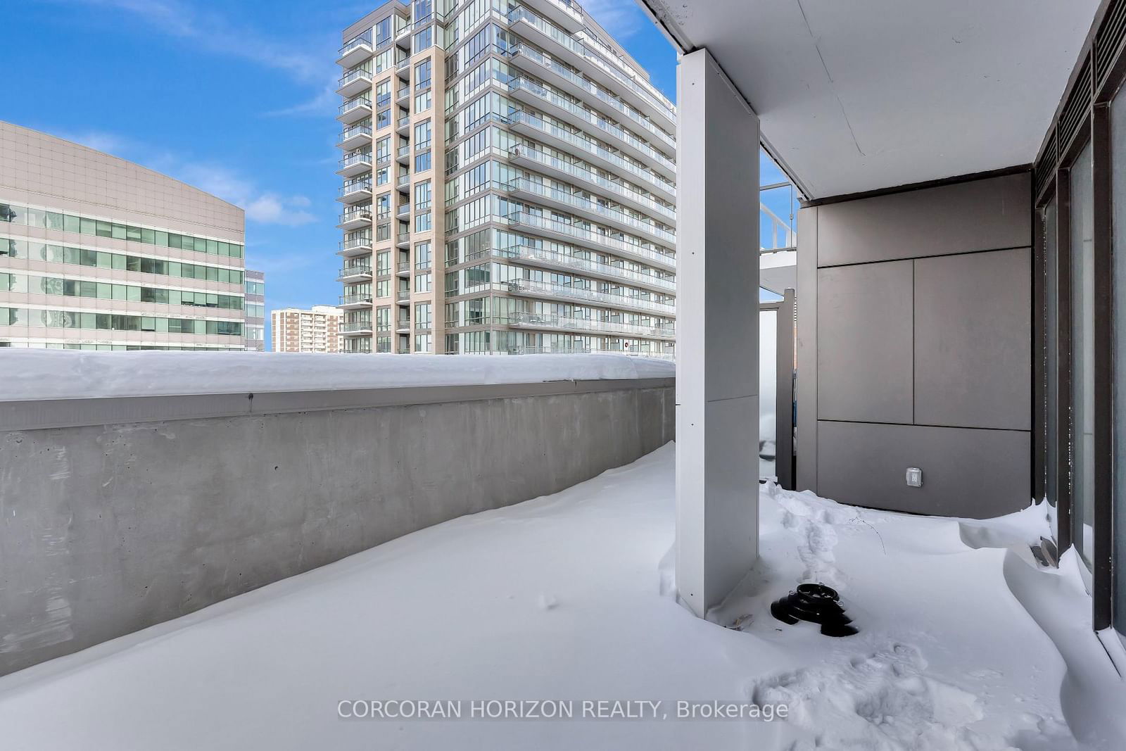 55 Duke St W, unit 509 for sale