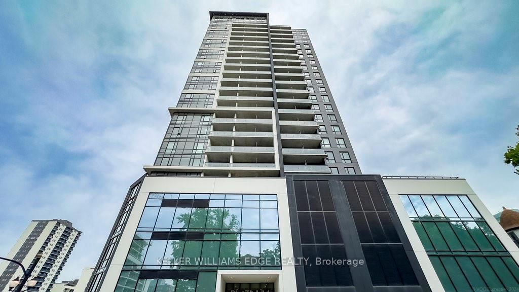 15 Queen St S, unit 902 for sale