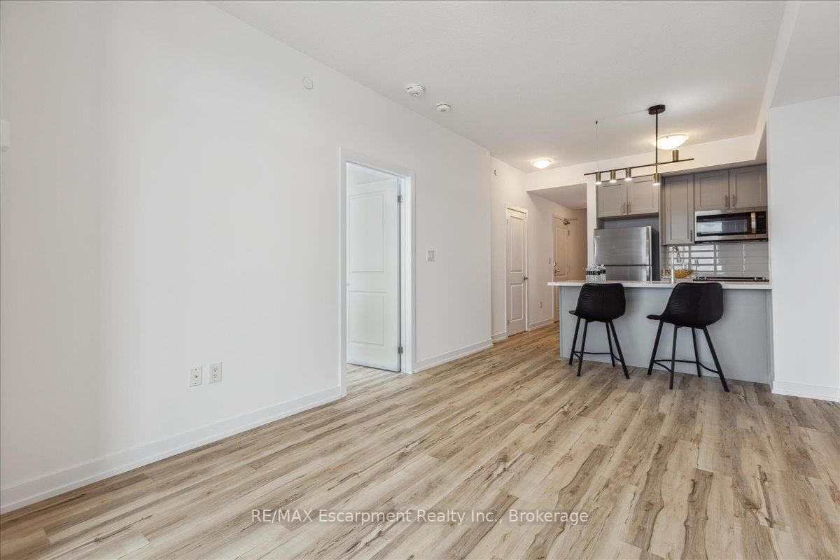 450 Dundas St E, unit 1001 for sale