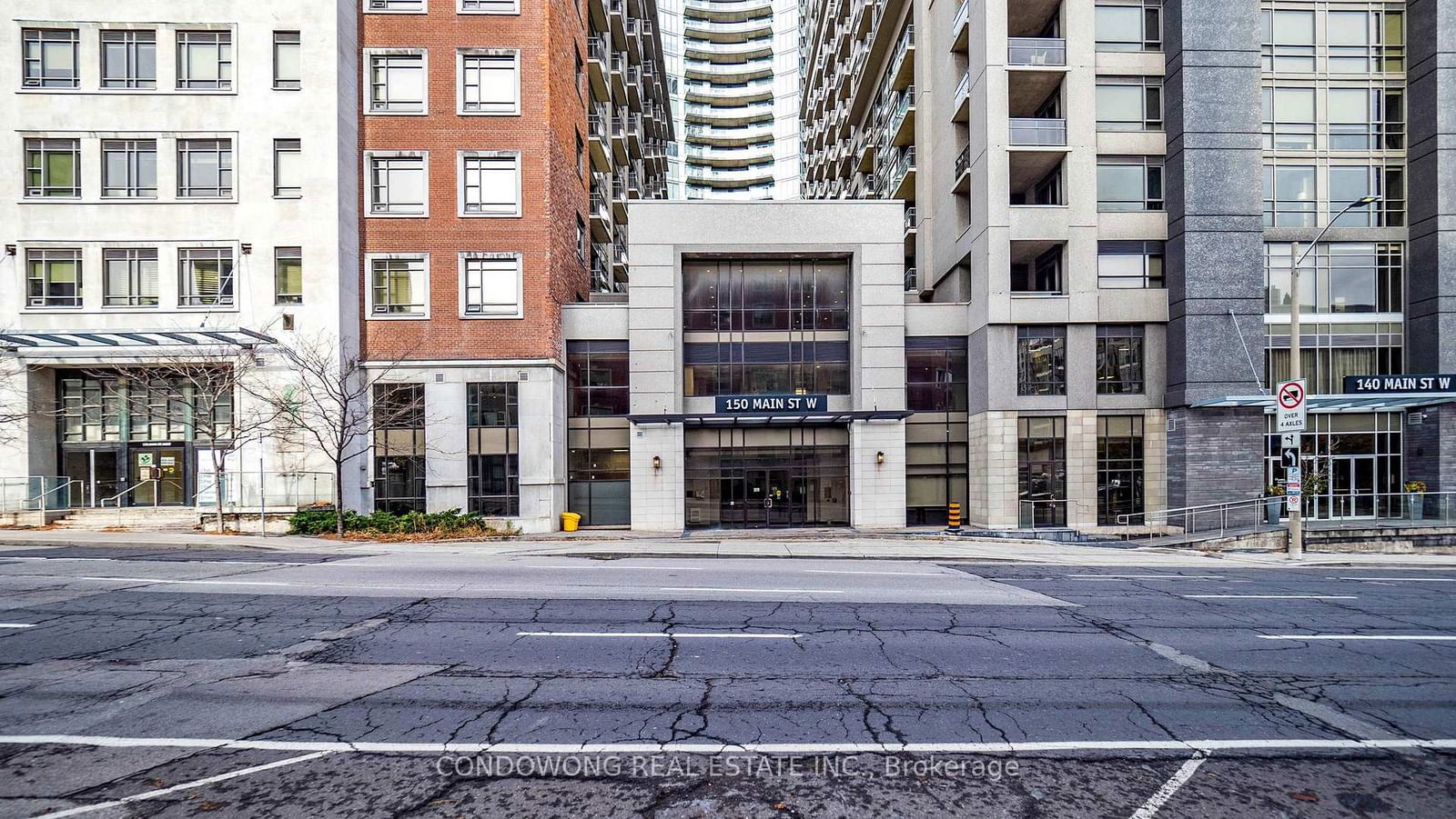 150 Main St W, unit 912 for sale