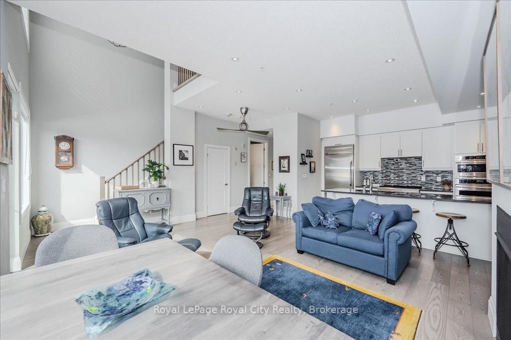 53 Arthur St S, unit RL3 for sale