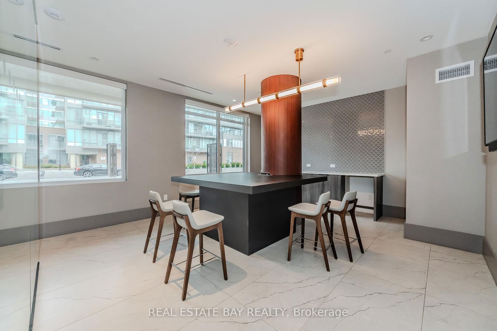 55 Duke St W, unit 2509 for sale