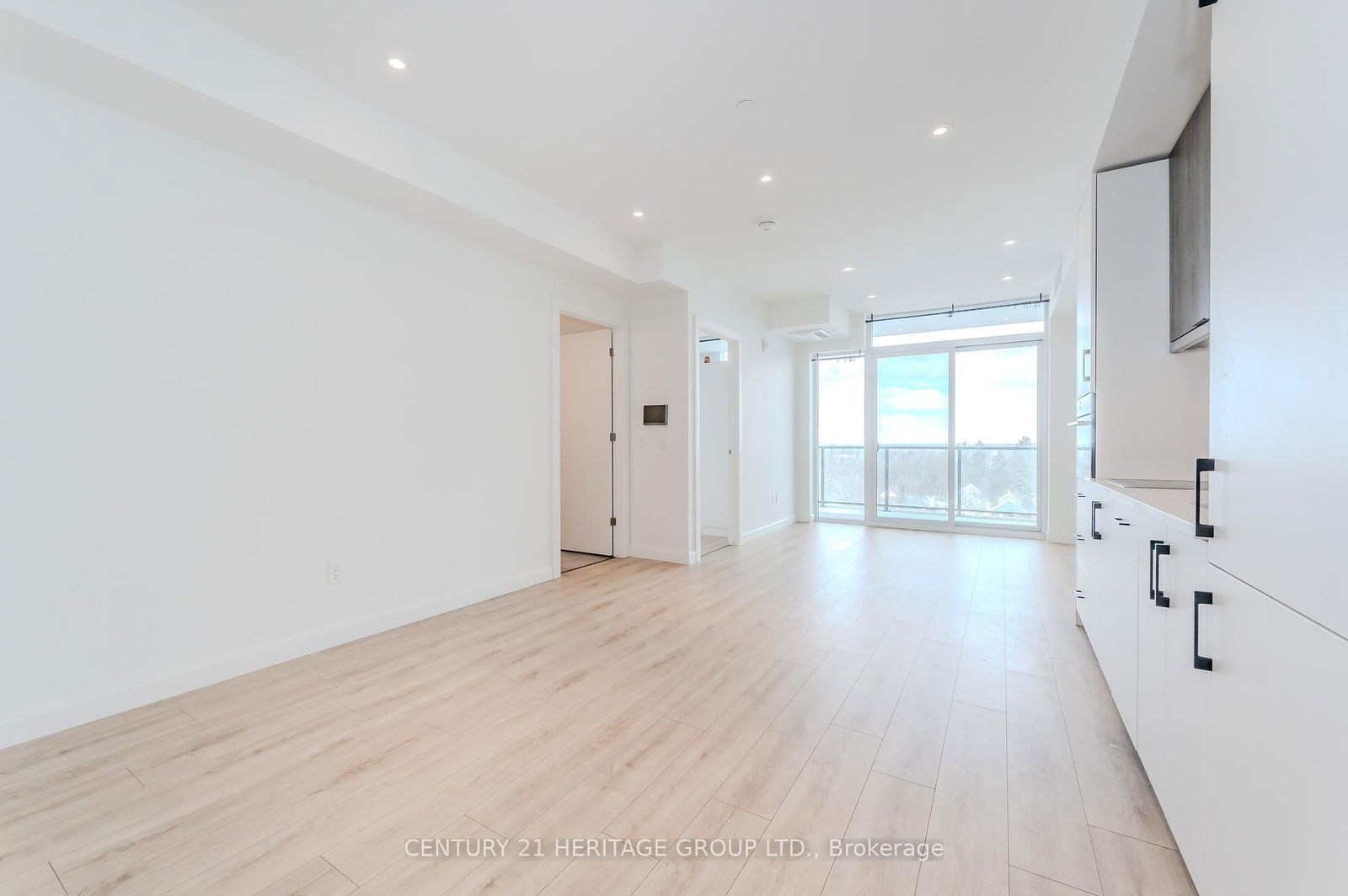 741 King St W, unit 703 for rent