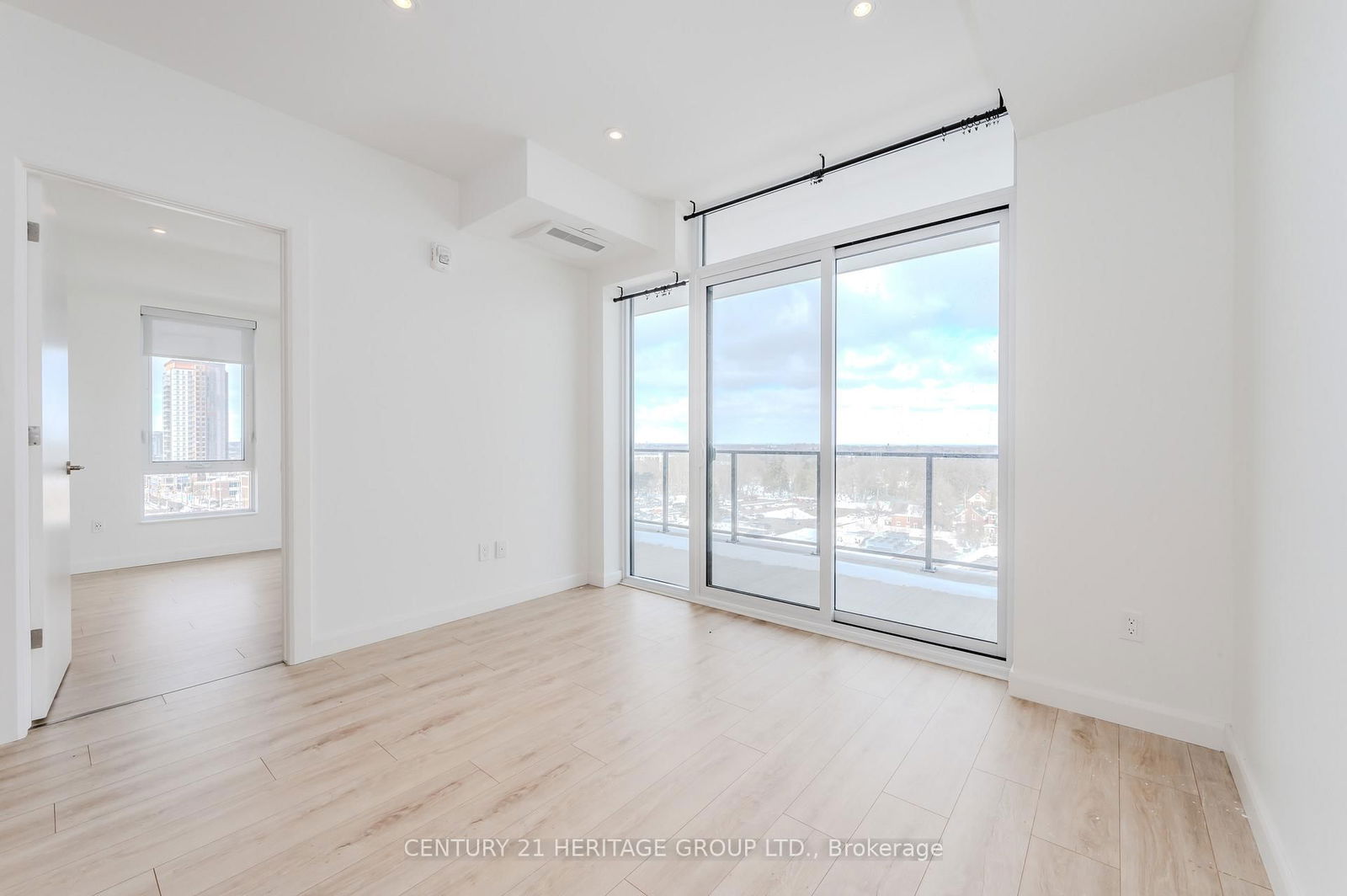 741 King St W, unit 703 for rent