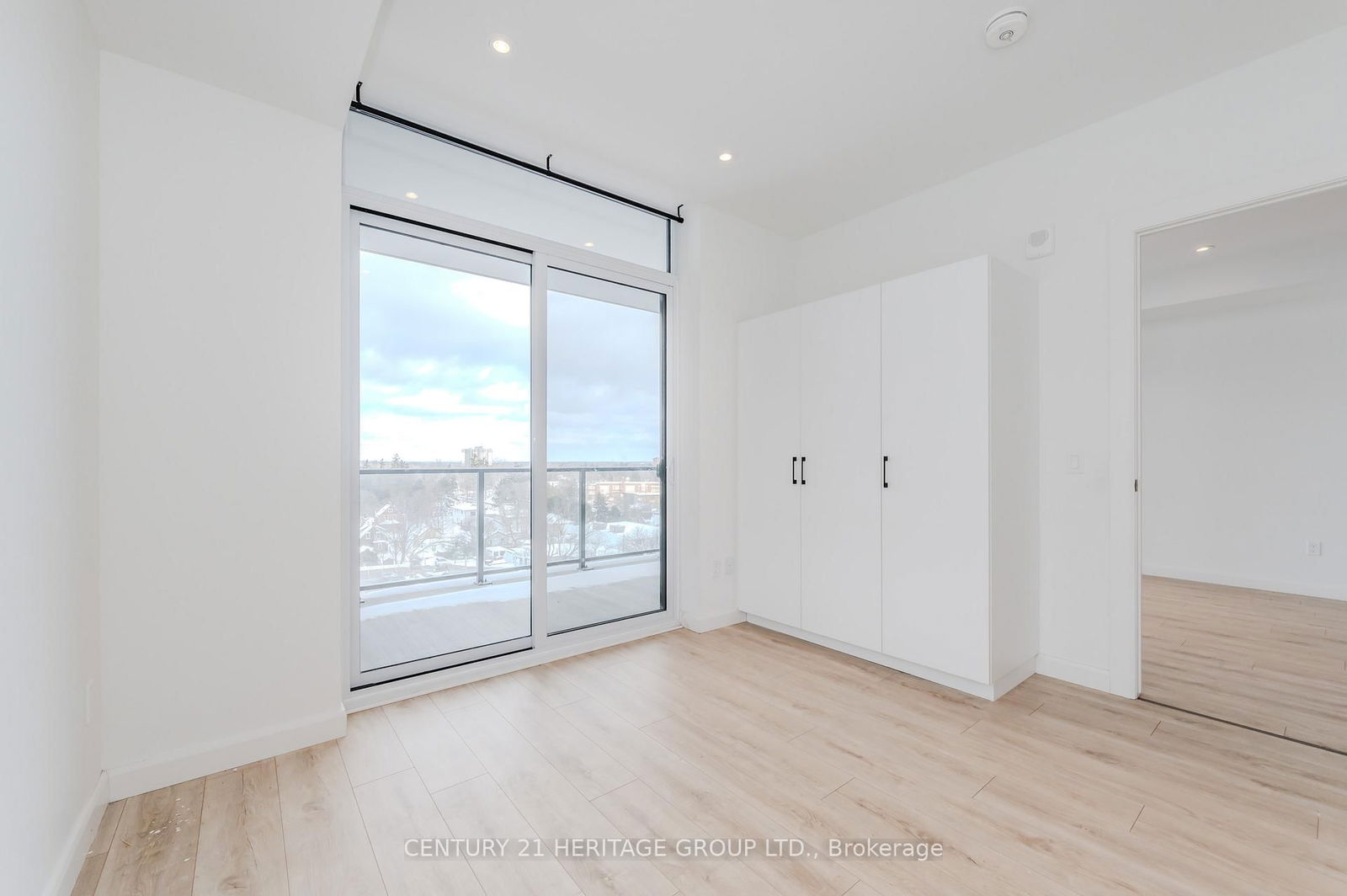 741 King St W, unit 703 for rent