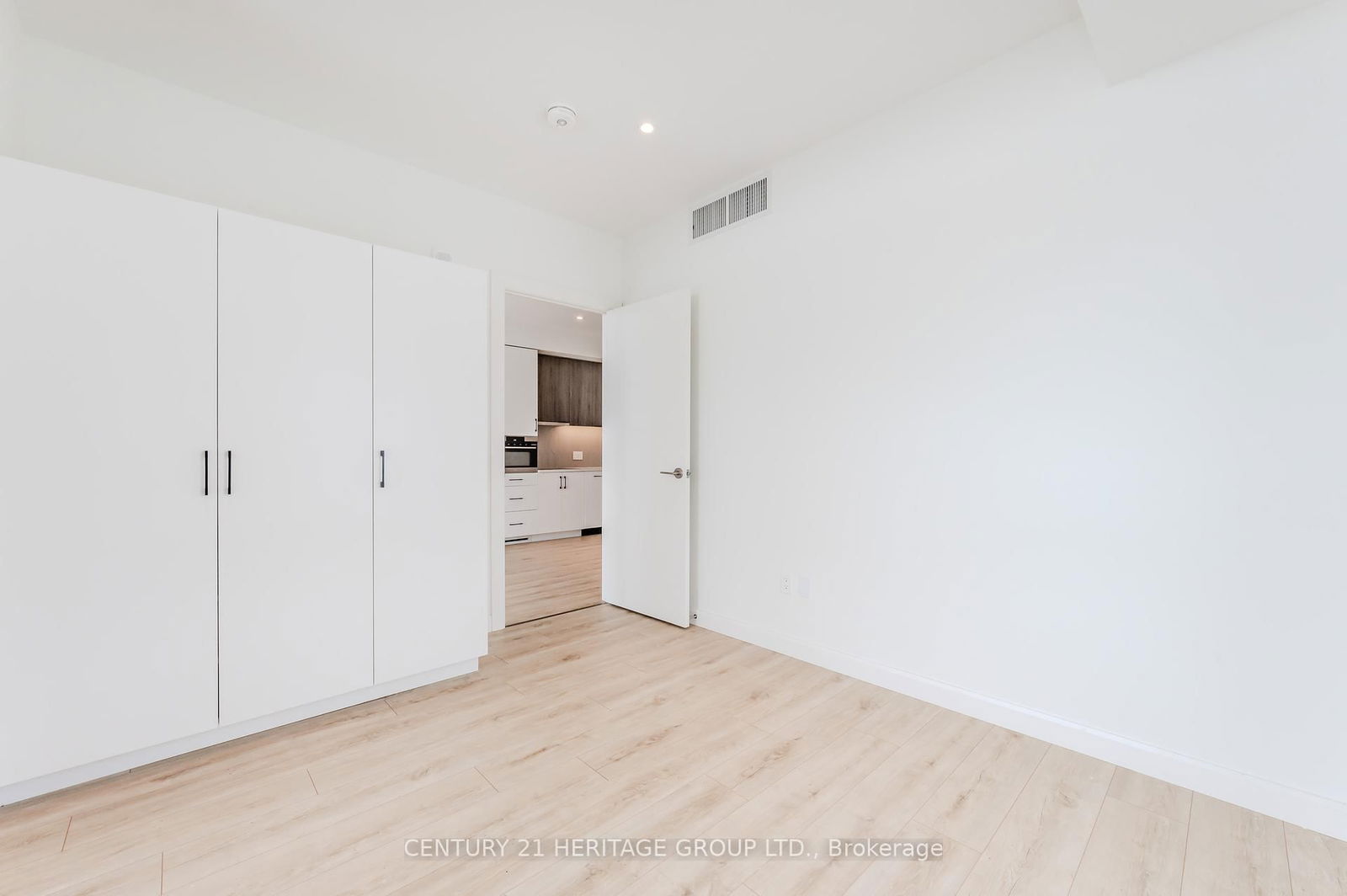 741 King St W, unit 703 for rent