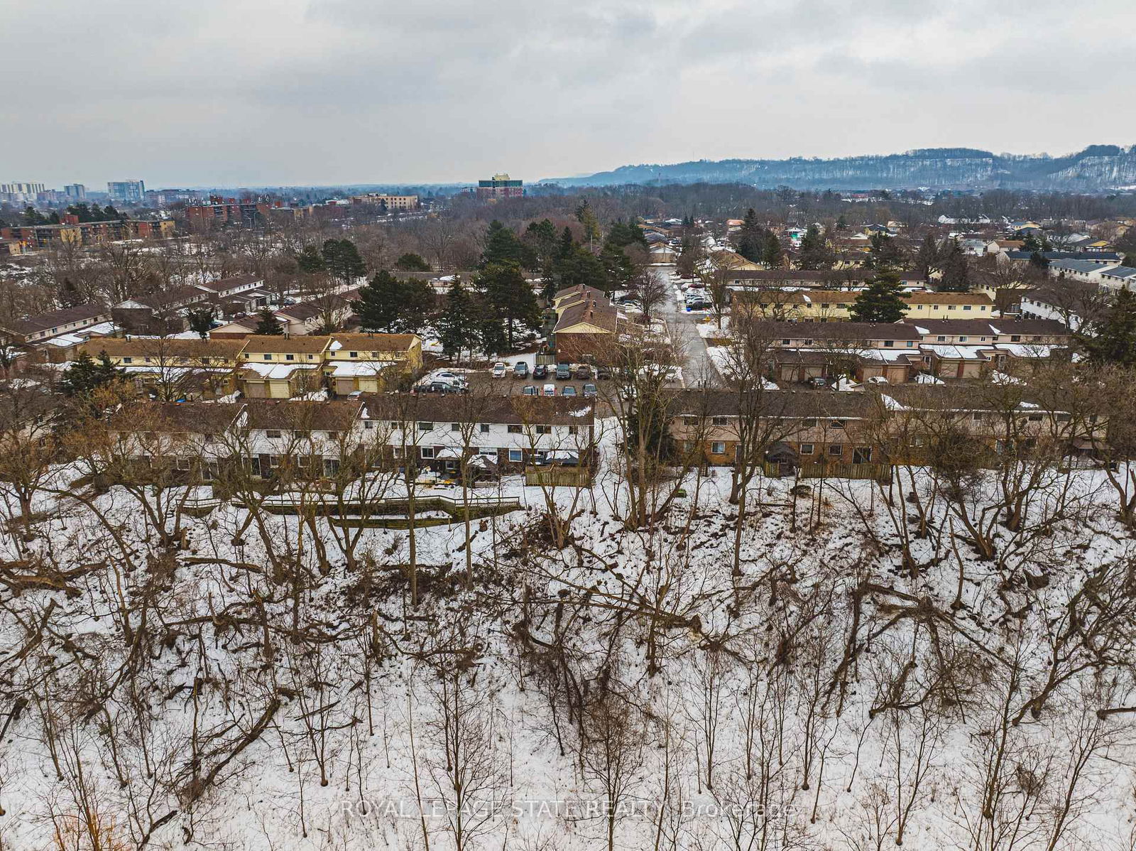 100 Quigley Road Townhomes, Hamilton, Toronto