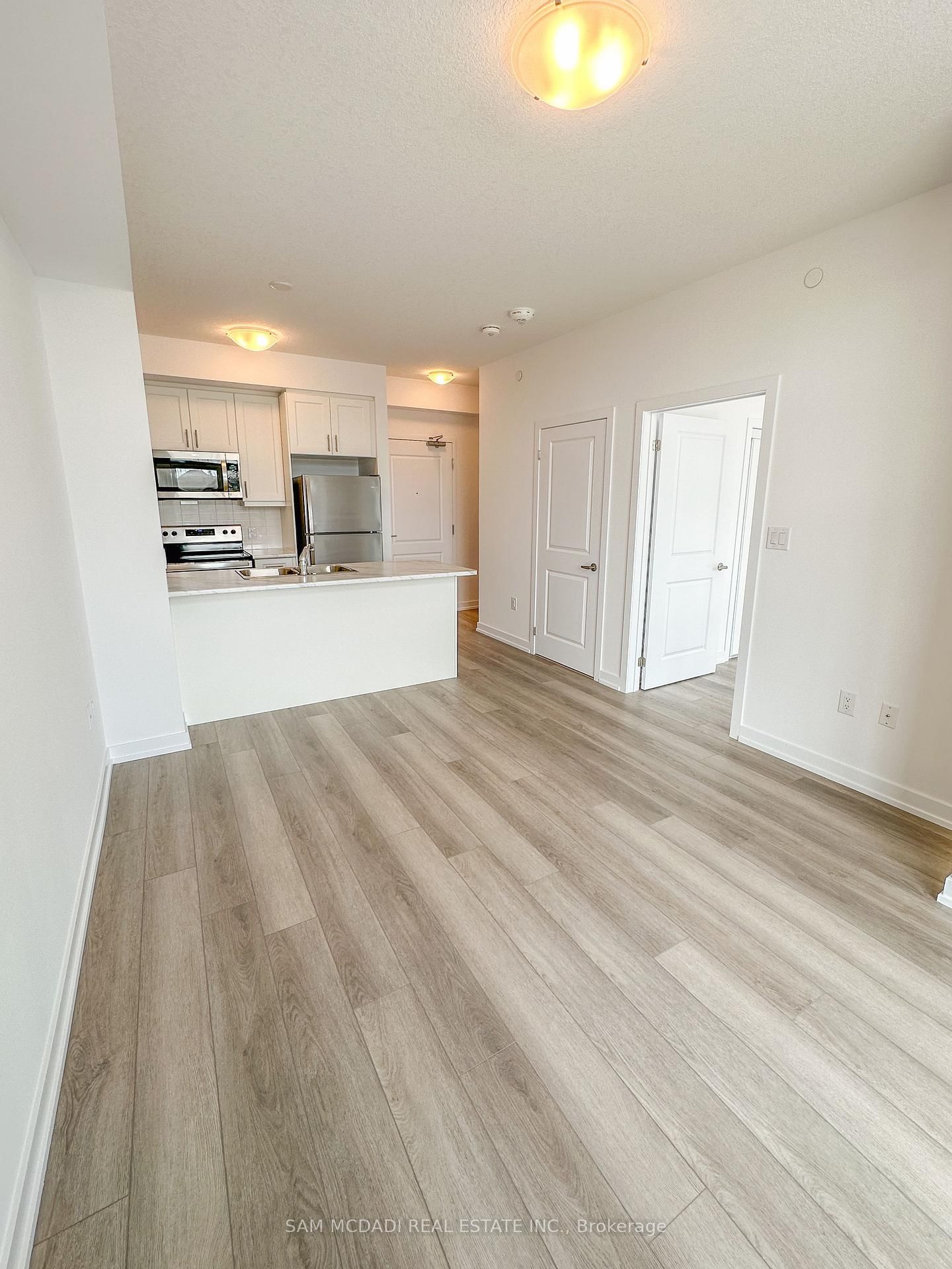 460 Dundas St E, unit 213 for sale