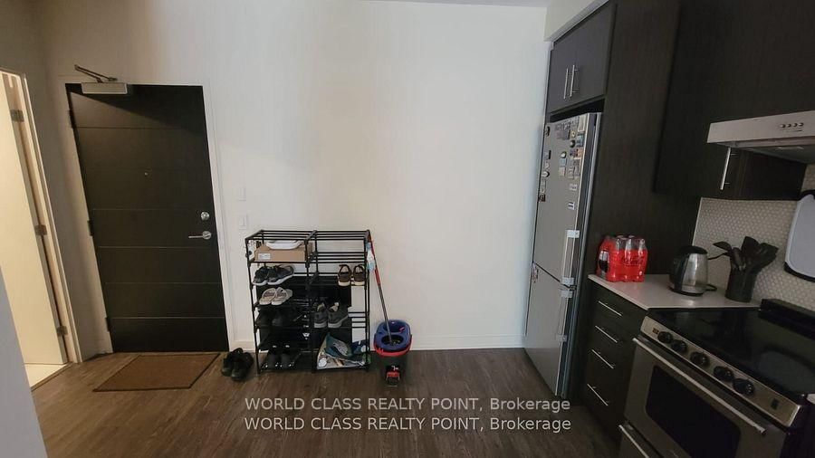 212 King William St, unit 1110 for rent