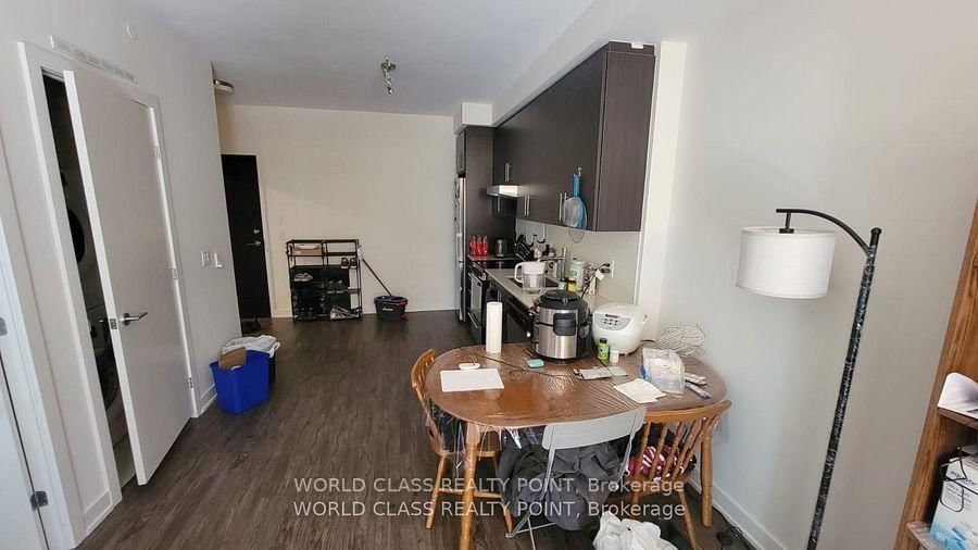 212 King William St, unit 1110 for rent