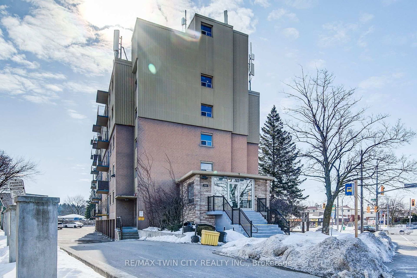 River Grand Condominiums, Kitchener, Toronto