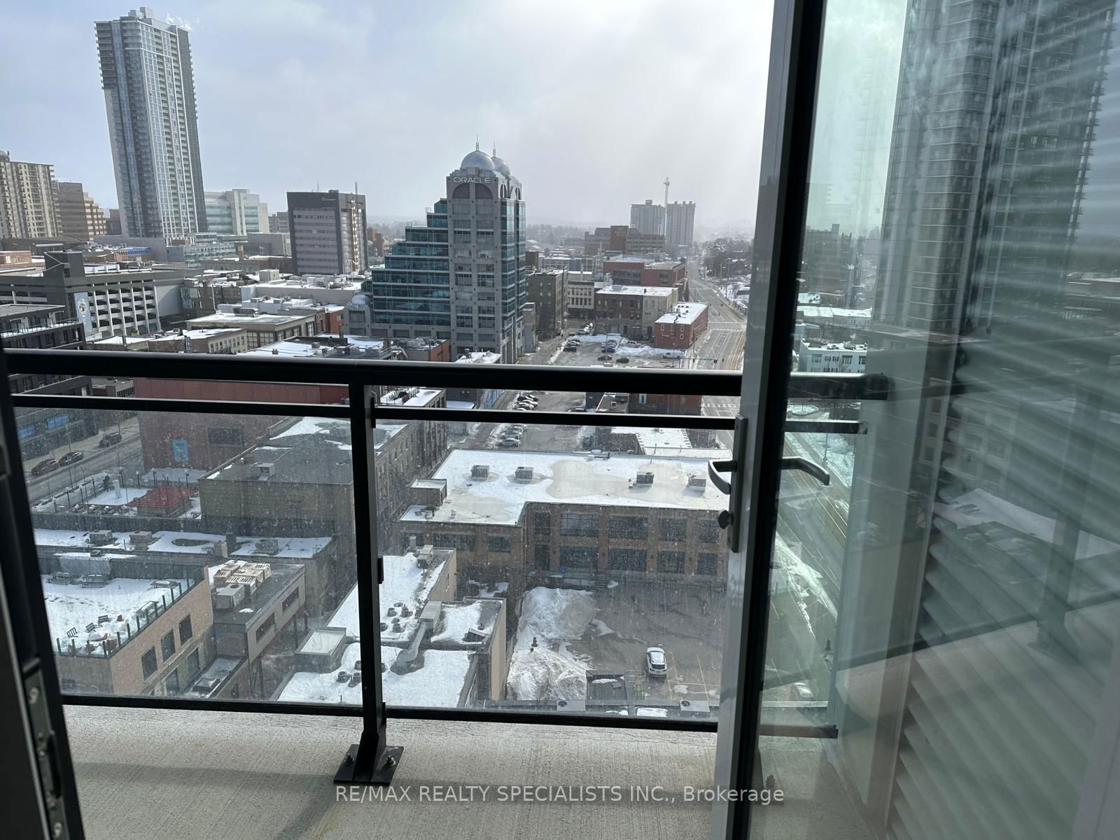 60 Charles St W, unit 1404 B for rent