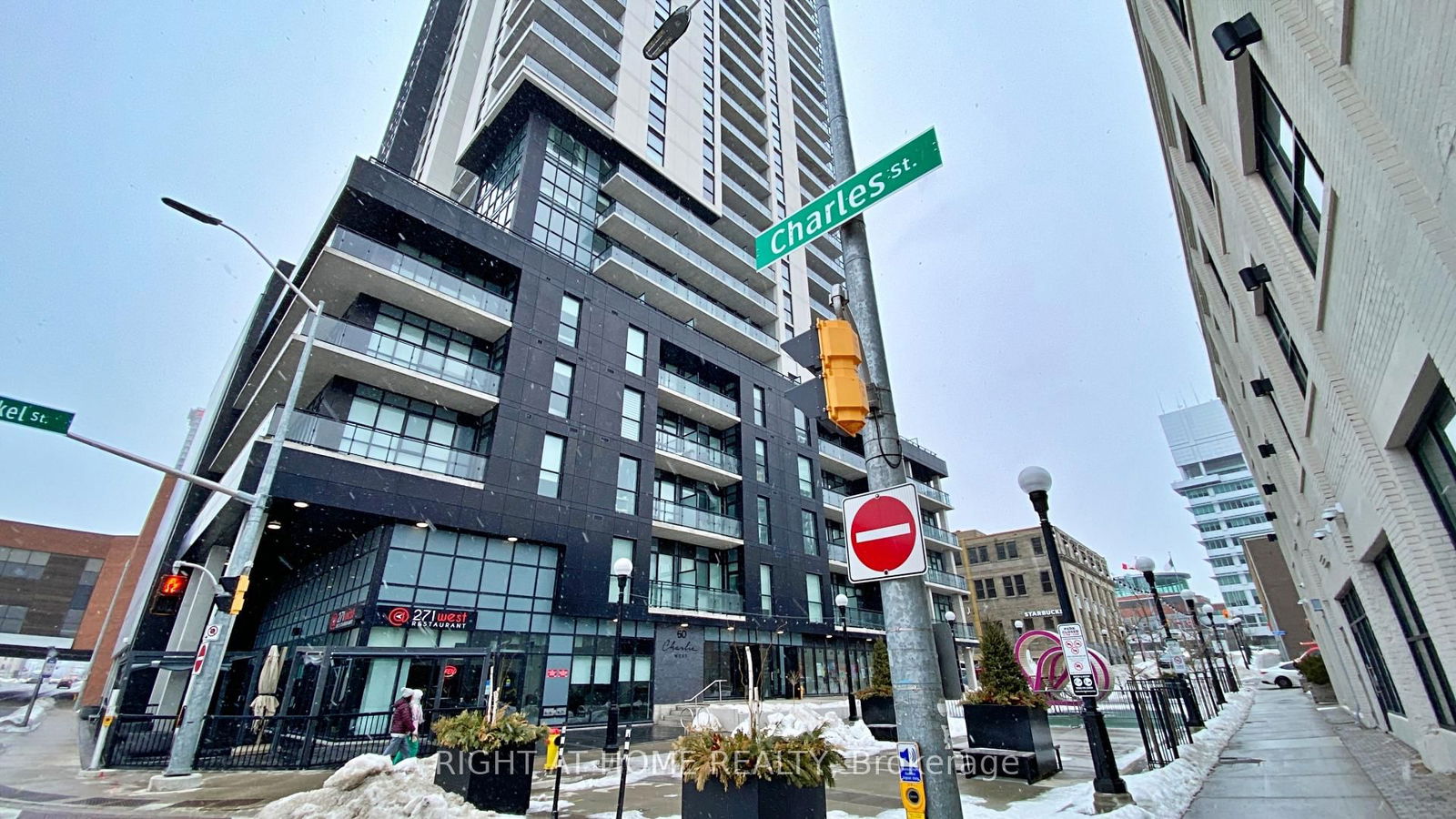 60 Charles St W, unit 2005 for rent