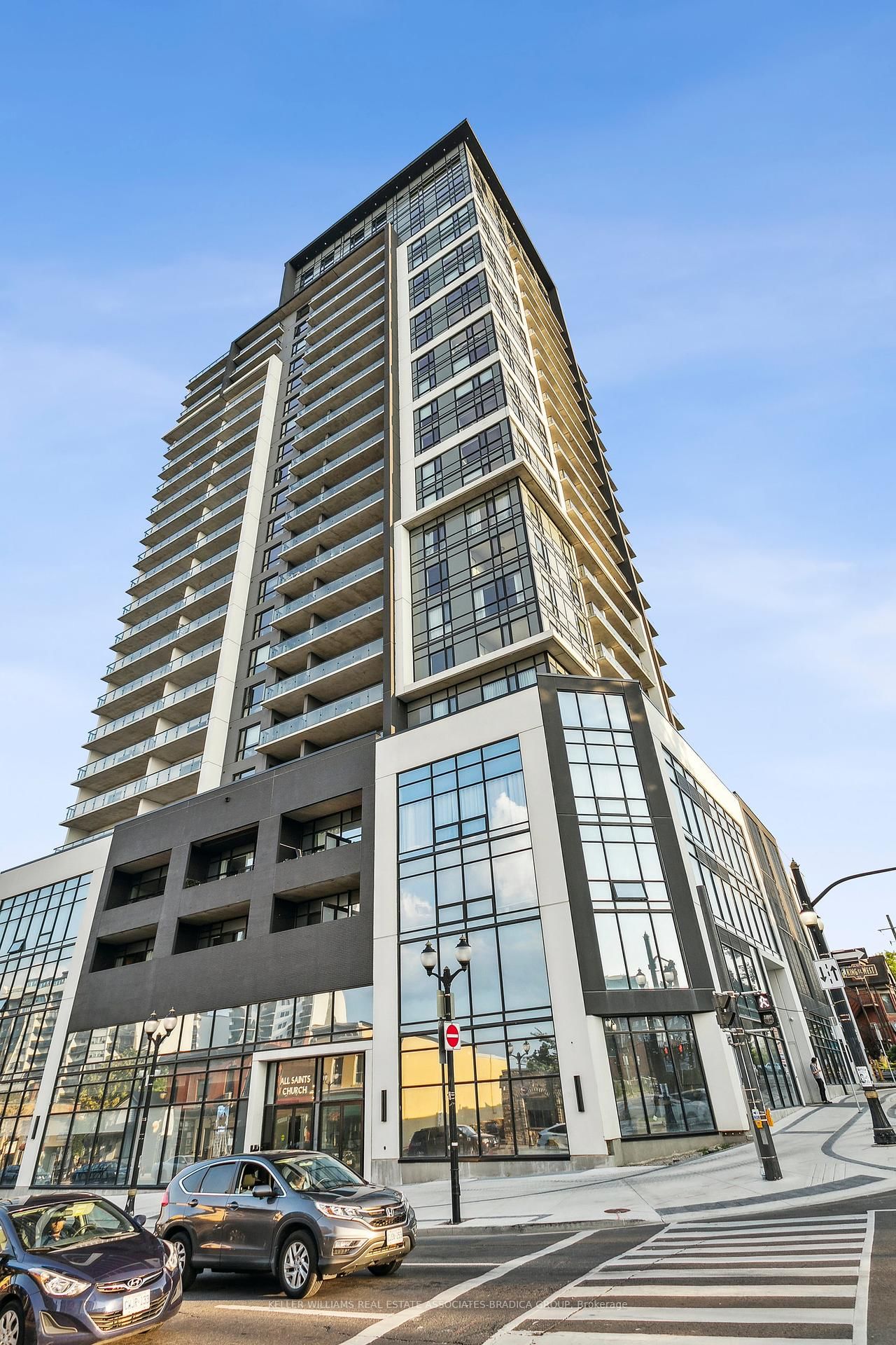 15 Queen St S, unit 2107 for rent