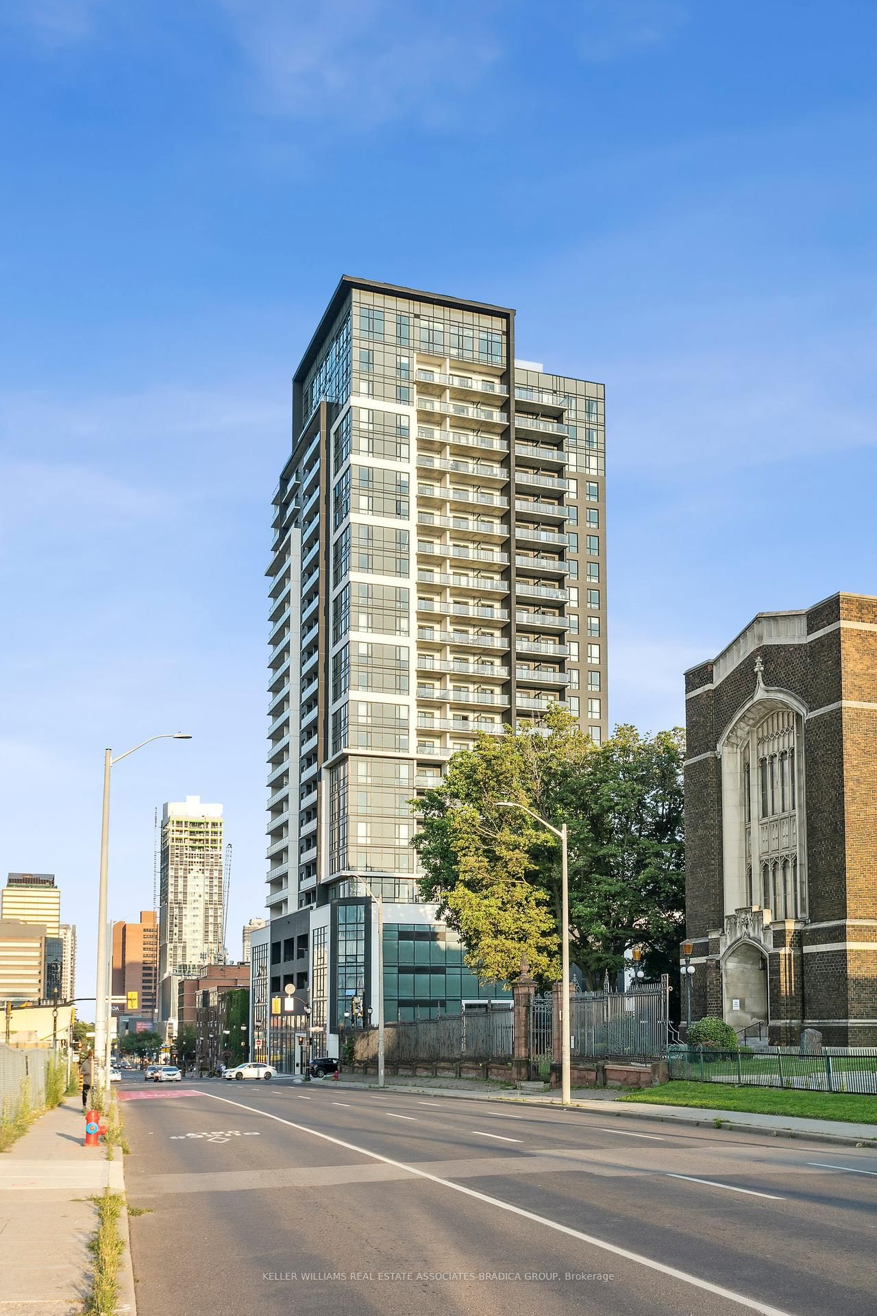 15 Queen St S, unit 2107 for rent