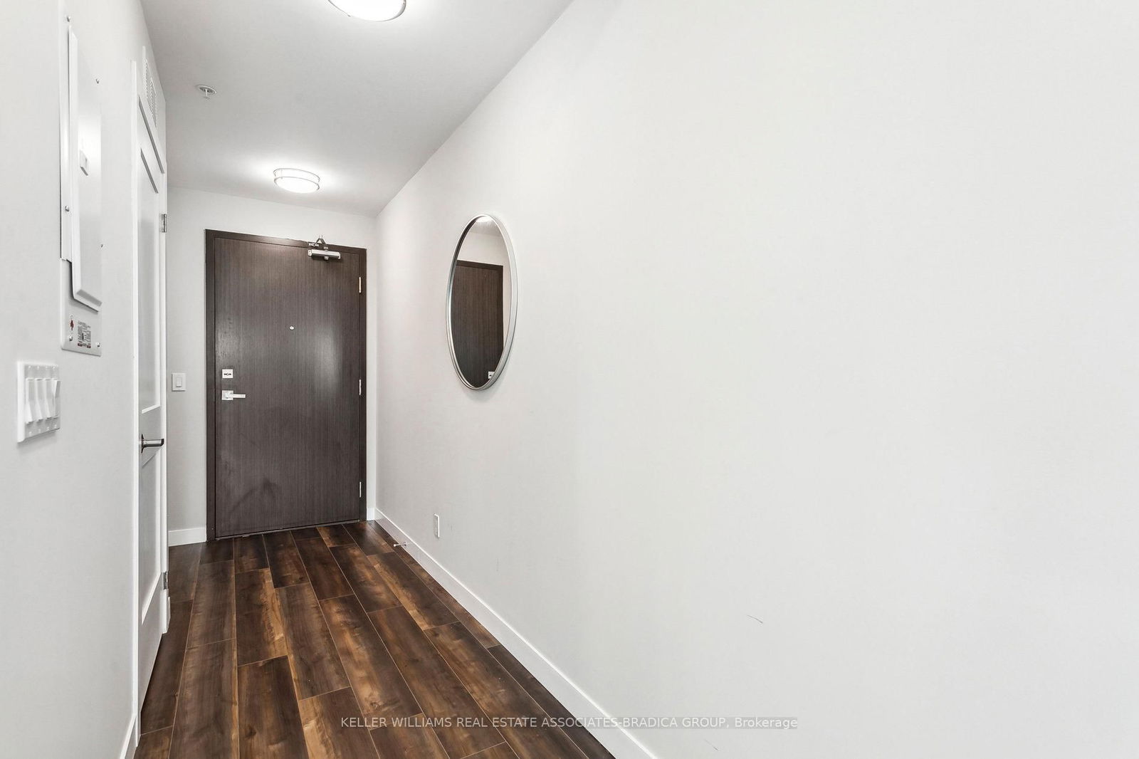 15 Queen St S, unit 2107 for rent