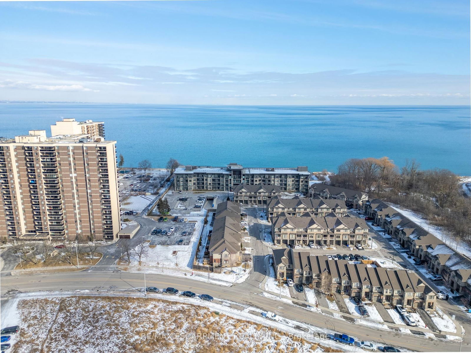 Waterfront Trails Condos, Hamilton, Toronto