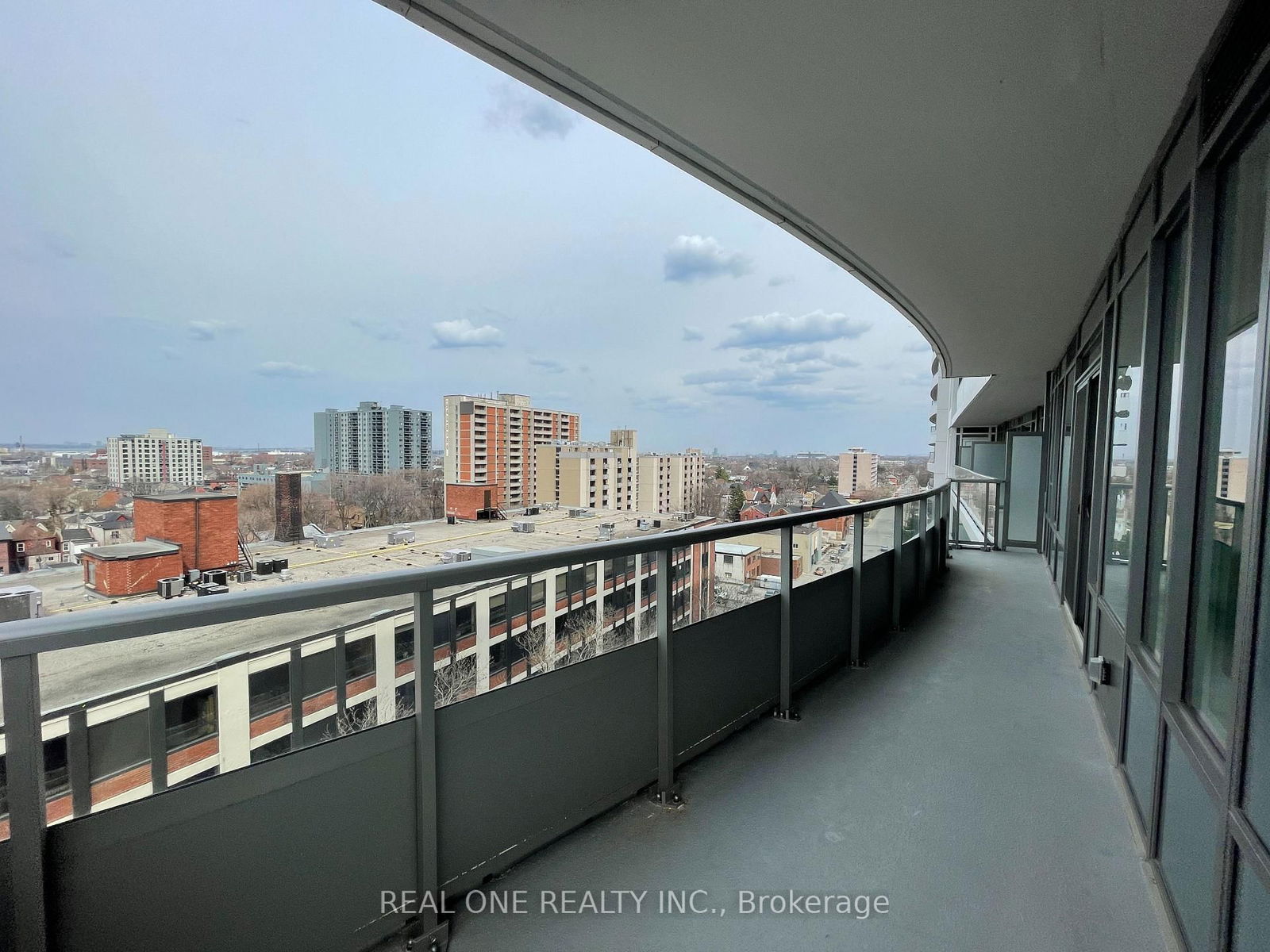 212 KING WILLIAM St E, unit 917 for sale